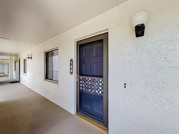 4th image of 15 ESCONDIDO COURT #148