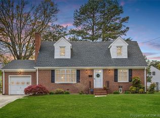 107 Glade Rd, Newport News, VA 23606