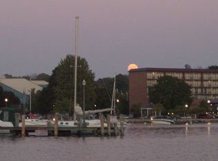 101 Broad St APT 803, Lake Geneva, WI 53147