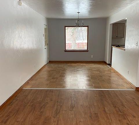 4th image of 2106 Bergan St