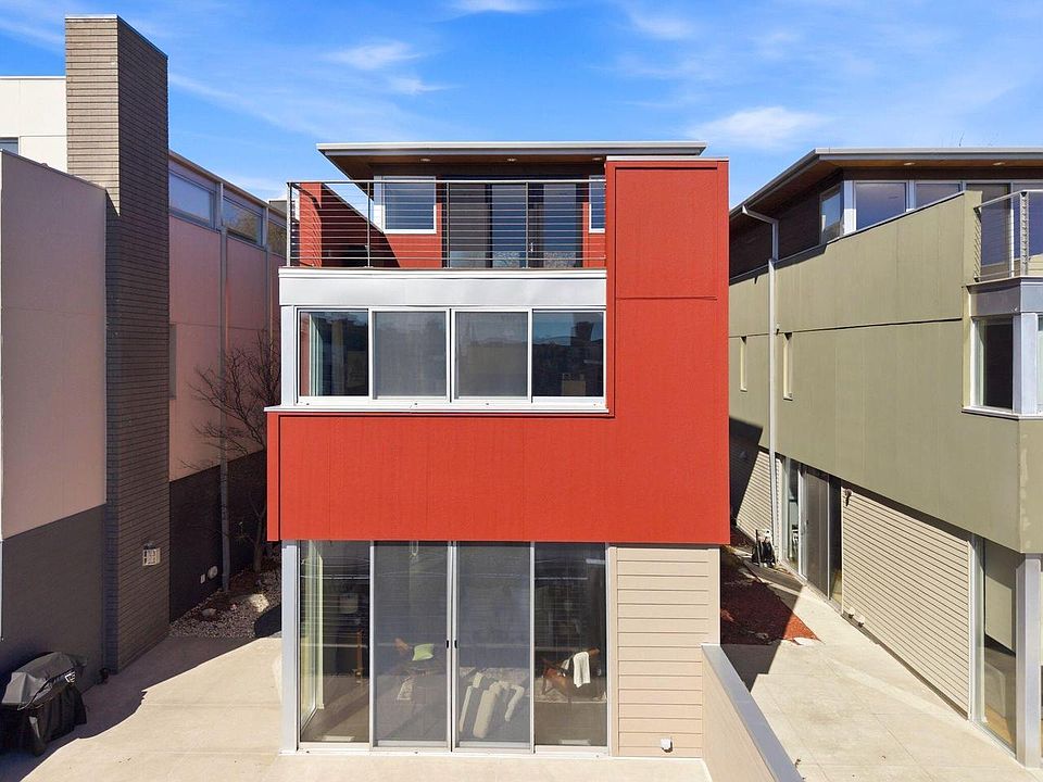 1st image of 851 E Reservoir AVENUE