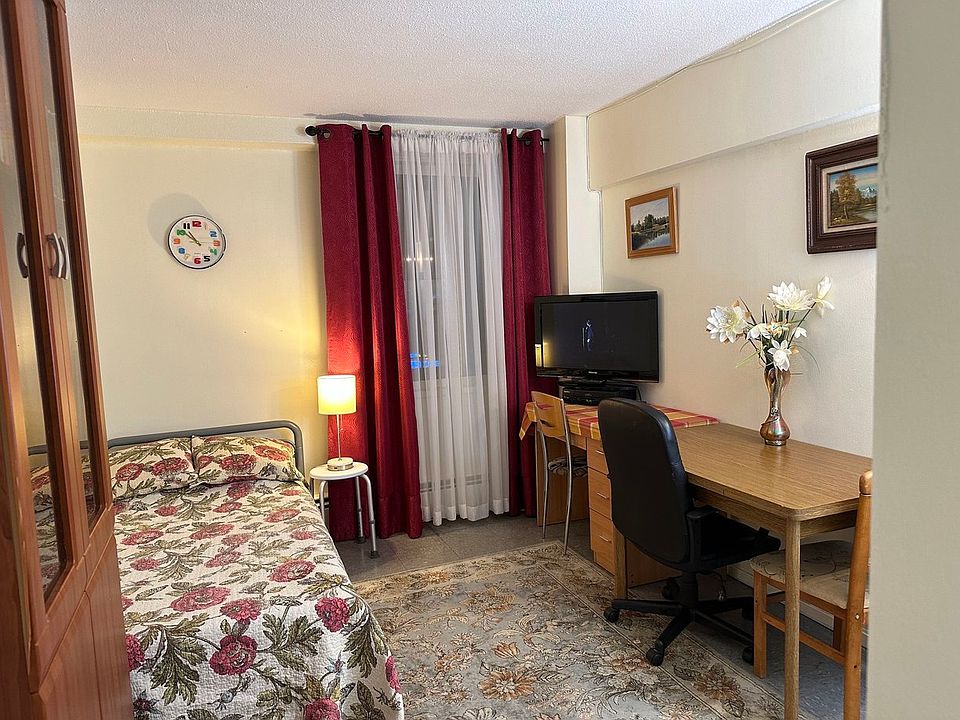 1st image of 2980 W 28th St #1