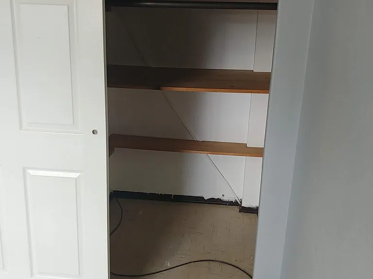 210 E Mulberry St #8 — Photo 10