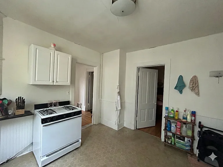 217 N Livingston St — Photo 13
