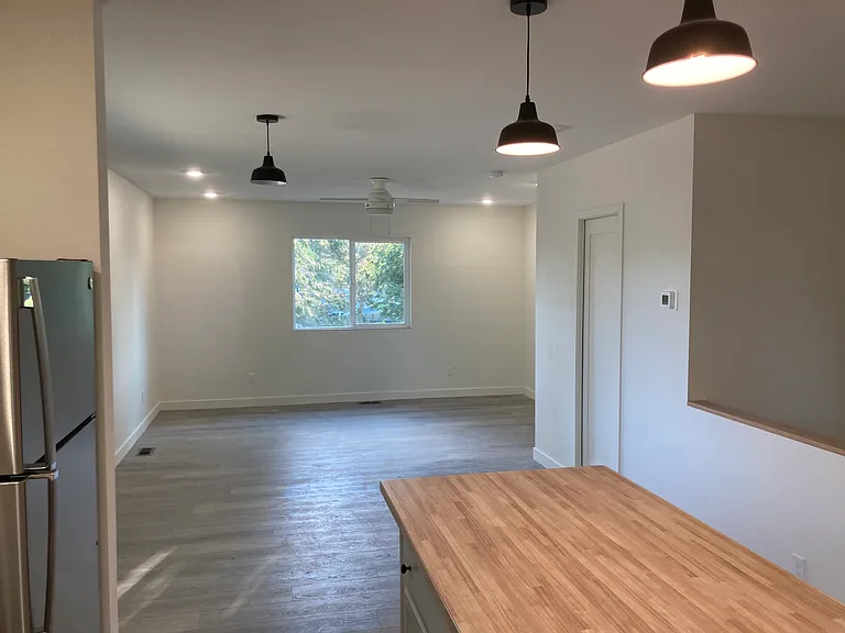 2535 N Garfield Ave #2535 — Photo 5