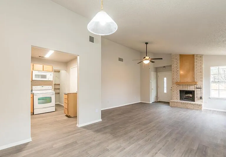 3518 Stoney Bluff St — Photo 8