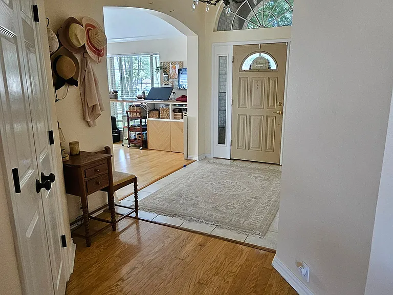 1 Tupelo Dr — Photo 2