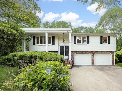 1895 New London Tpke, West Warwick, RI, 02893