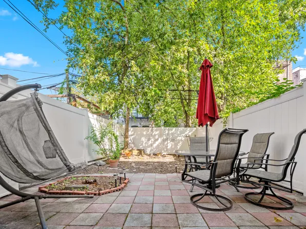 789 Hancock Street image 6 of 7