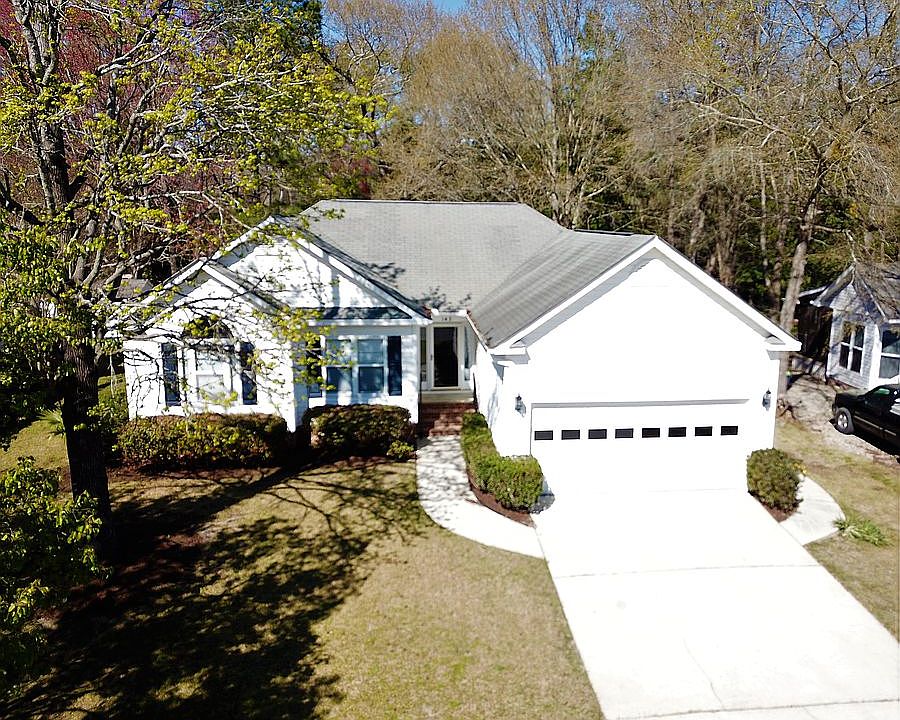 2nd image of 143 Heartwood Dr