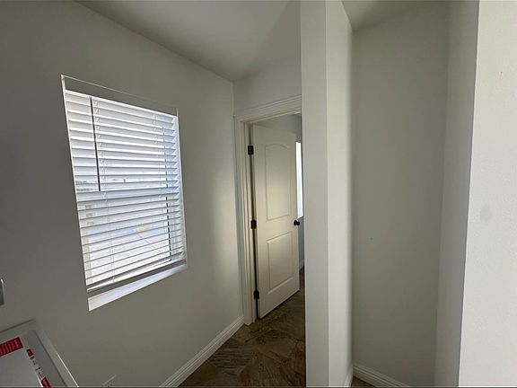 5th image of 32856 Whitehaven Ct #1