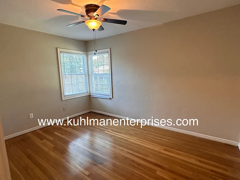 419 S Bleckley Dr — Photo 22