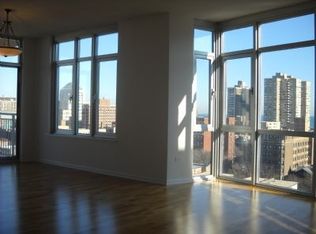 1134 W Granville Ave #1115, Chicago, IL 60660