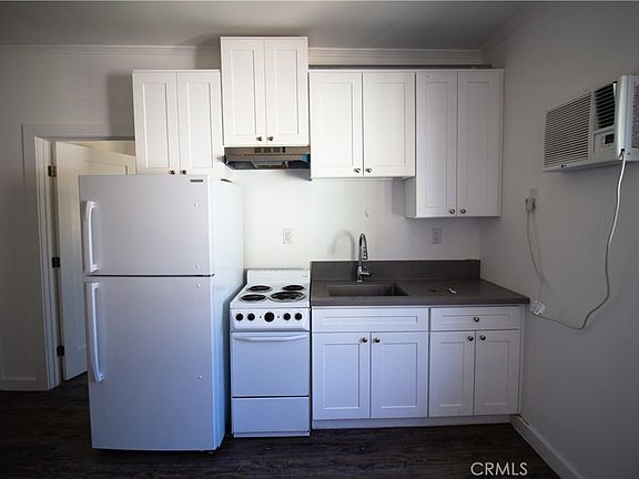 3rd image of 1411 S Burlington Ave APT 30