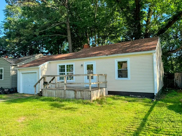 2324 E Riverside Dr, Evansville, IN 47714