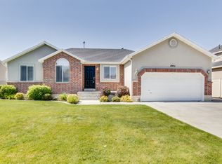 1951 N 2530 W, Clinton, UT 84015