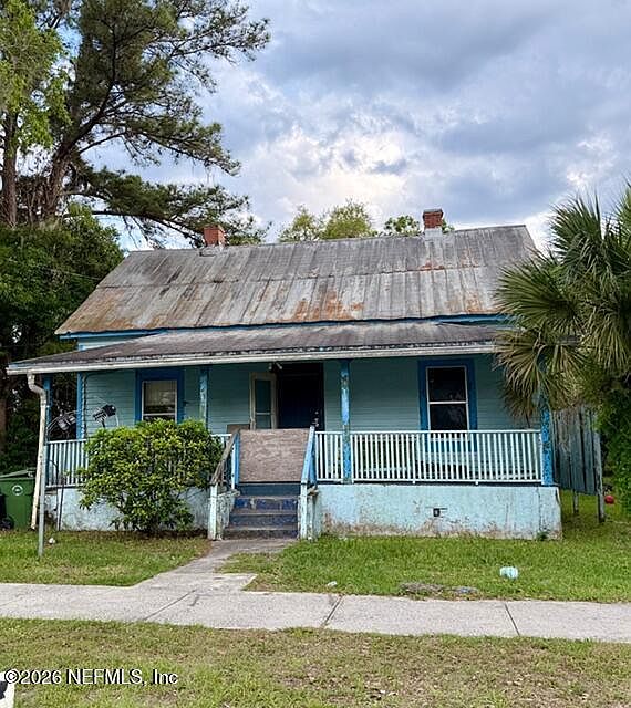 2nd image of 1317 CARR Street