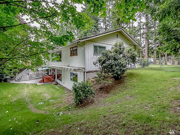 4th image of 11105 47th Ave NE