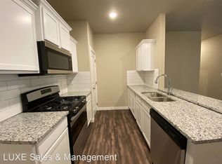 708 W London St, El Reno, OK 73036