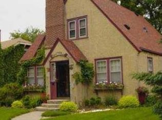 1039 Smith Ave S, West Saint Paul, MN 55118