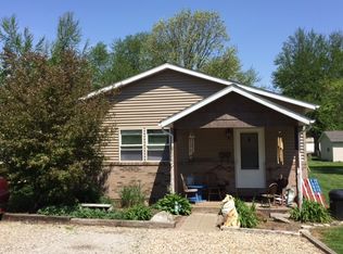 113 W Elm St, Flora, IN
