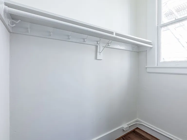 112-118 Shotwell St #1016R — Photo 8