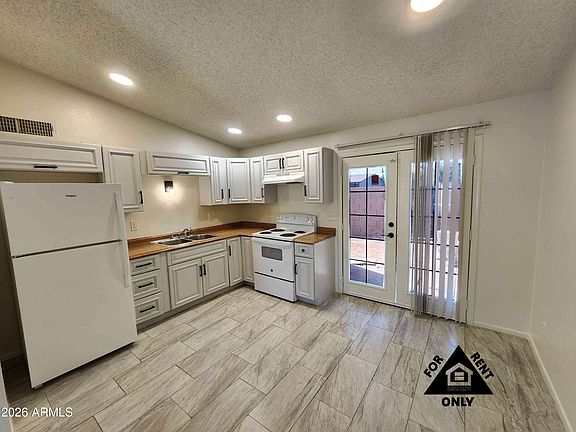 2nd image of 3646 N 67th Ave Unit 102