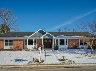 4 Makanna Dr, Huntington, NY 11743