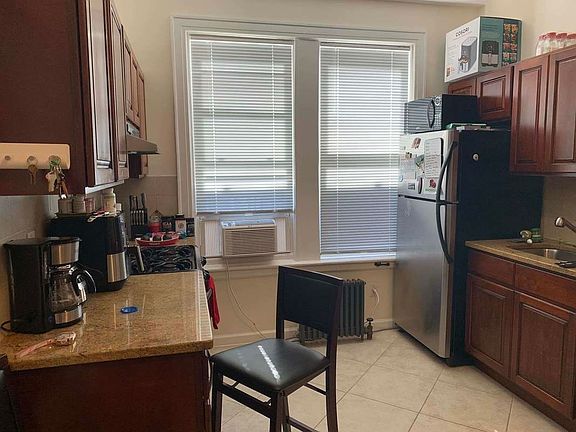 3rd image of 3038 14th St APT 3F