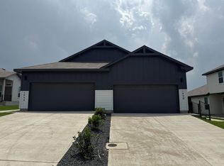 145 Schrader Dr UNIT B, Buda, TX 78610
