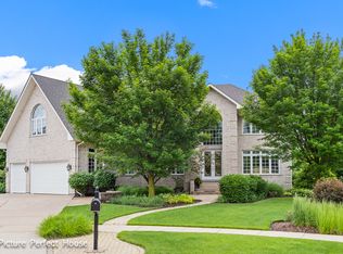 4716 Torphin Hill Ct, Naperville, IL 60564