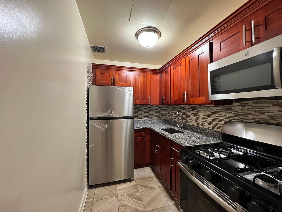 1st image of 78-78 171st St #4