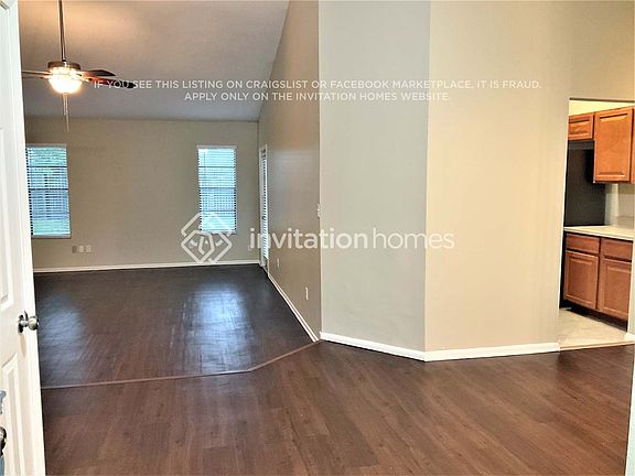 5th image of 993 Dinero Dr