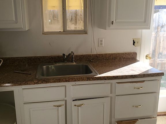 3rd image of 151 D St