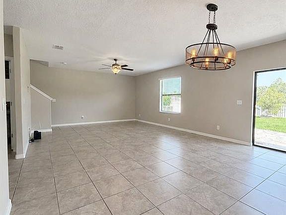 4th image of 36101 STABLE WILK AVENUE