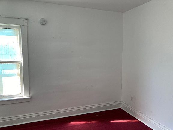 2nd image of 1825 Pierce Ave #1