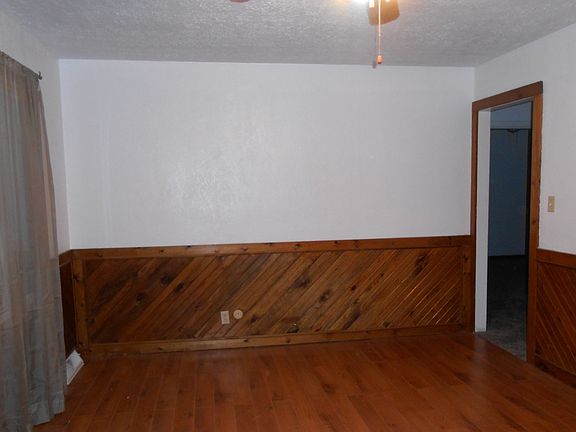 2nd image of 7068 E Hadley Rd