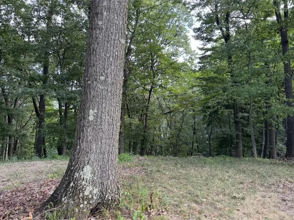 LOT 1310 Woodbury Dr, Greensburg, PA 15601