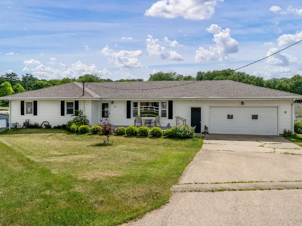 400 Williams Dr, Oregon, IL 61061