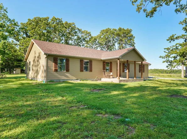 18519 Farm Road 2000, Aurora, MO 65605