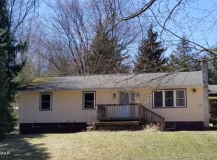 159 Lakeside Ave, Honesdale, PA 18431