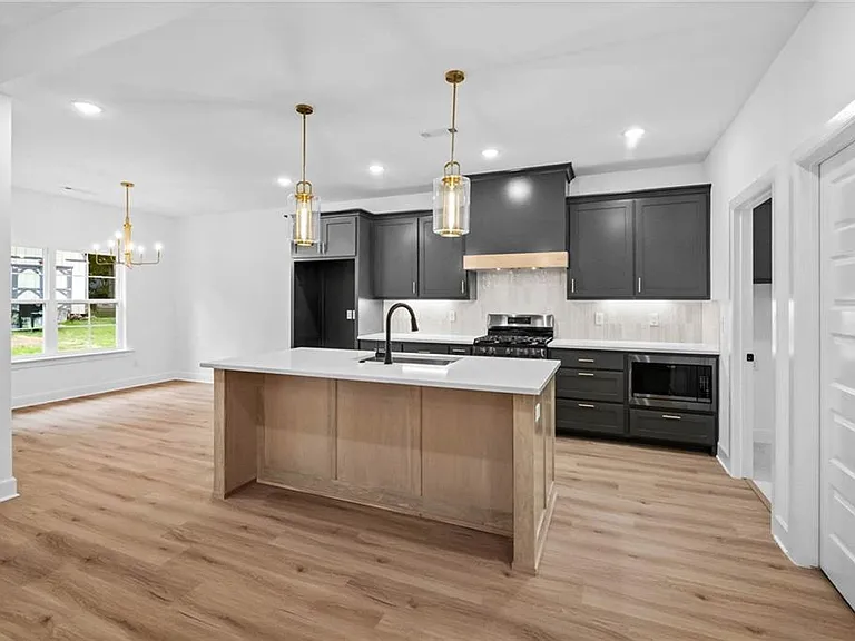 4 Argyll Cir — Photo 4