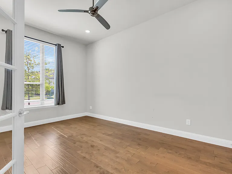 6657 Barnes Dr — Photo 5