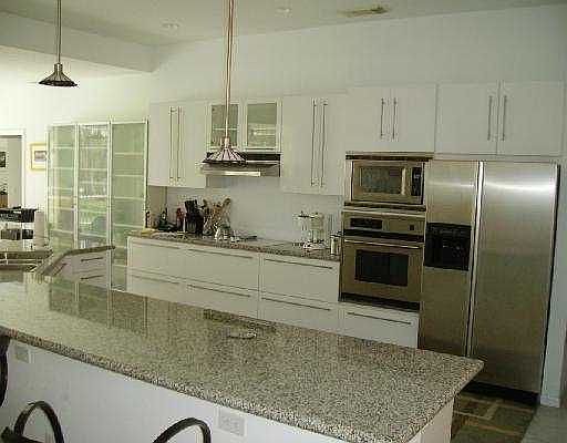 4th image of 8864 SW Fishermans Wharf Dr
