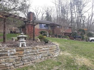 131 Thomas Rd, Mcmurray, PA 15317