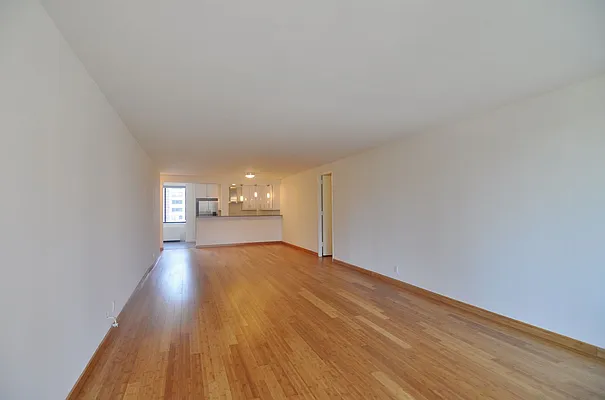 Rented by Nest Seekers International | media 4