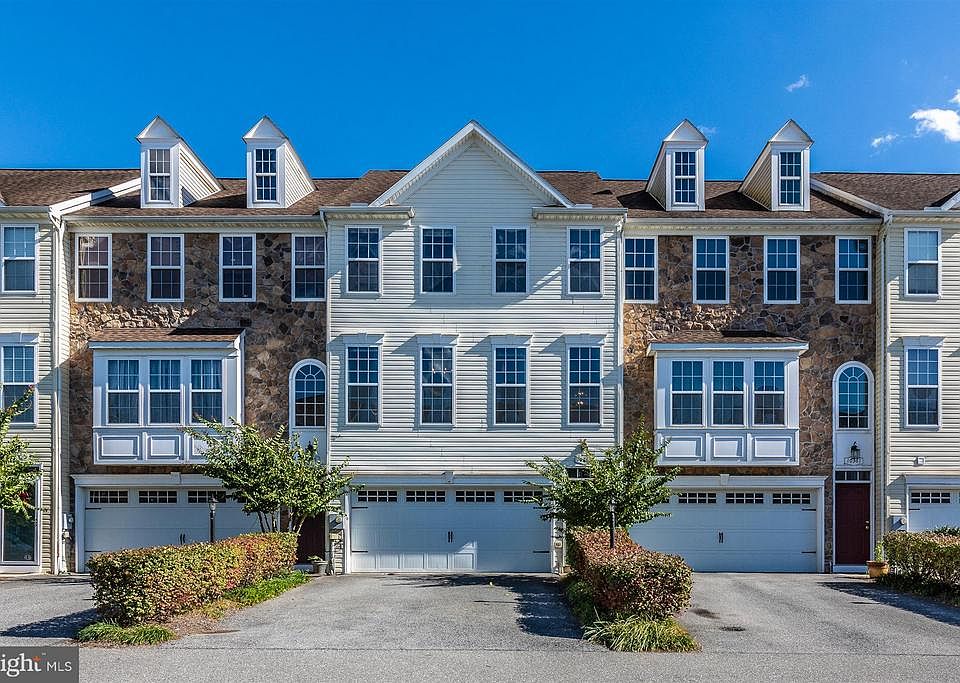 1st image of 10363 Bridle Ct