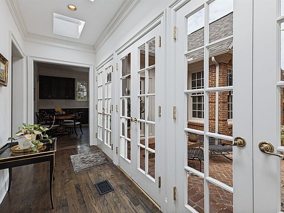5th image of 5803 Redwood Ct