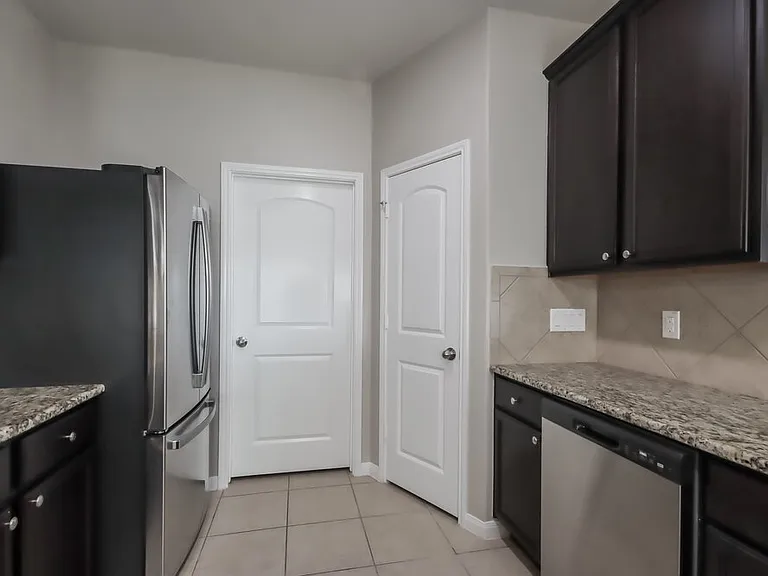 7670 Dragon Pearls Ln — Photo 6