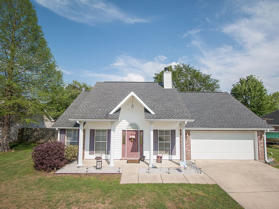 1st image of 13084 Woodbridge Ct